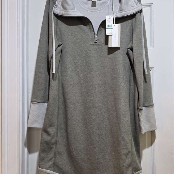 NWT Tommy Bahama Women's Gray Coverup Dress. Size L - Picture 3 of 11
